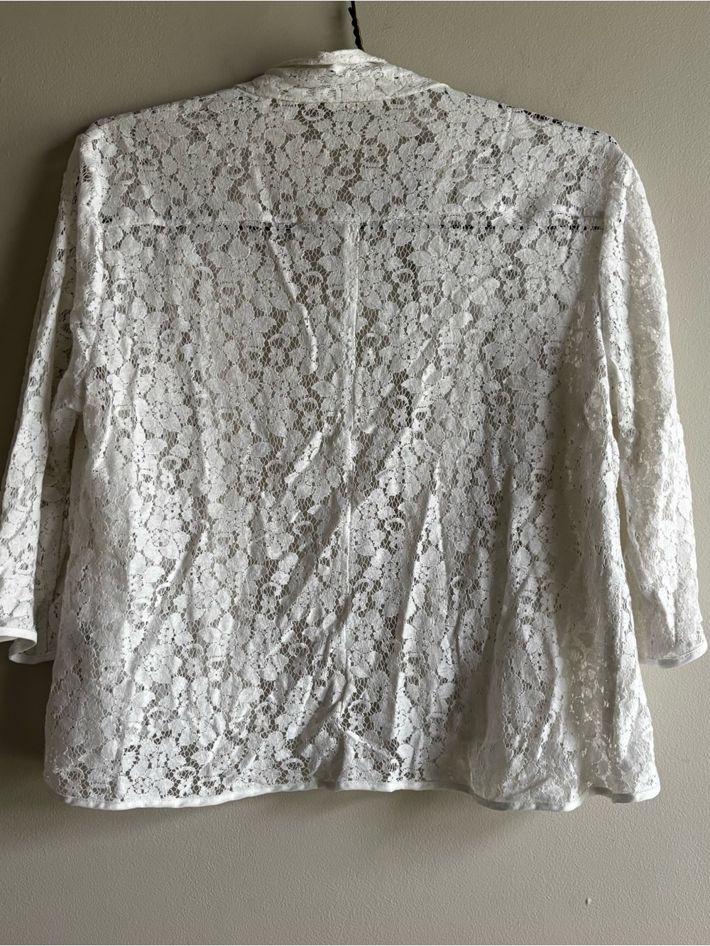 Y2K New York & Company White Floral Lace Cardigan - Picture 4 of 4